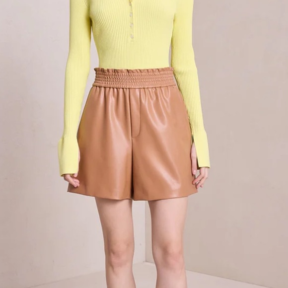 A.L.C. Kaleb Vegan Leather Short NWT size Small - Picture 4 of 10